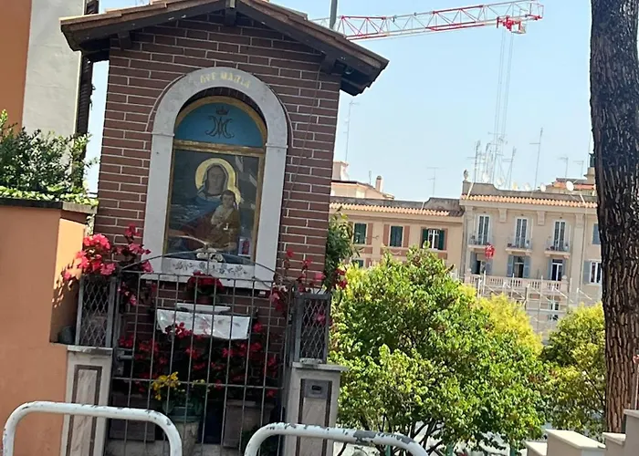 Cupola Vicino Al Vaticano * Roma